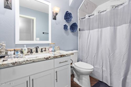 5717 Soft Wind Dr, Glendale AZ  85310-3643 exterior