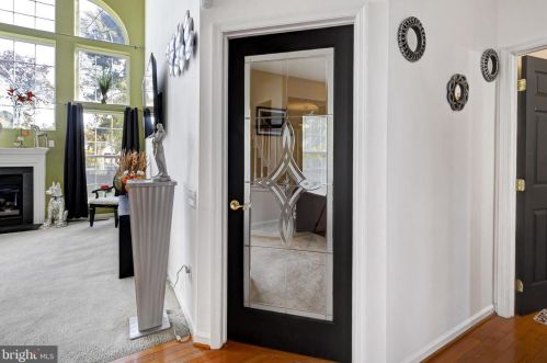 515 Florence Fields Ln, New Castle DE  19720-8752 exterior