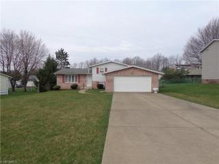 3267 Woodington Ave, Canton, OH 44706-4947