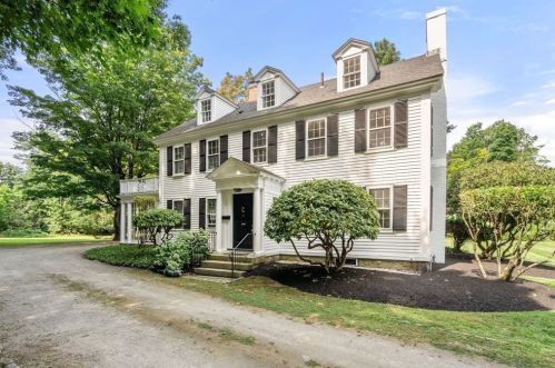 64 Pleasant St, Framingham, MA 01701-4765