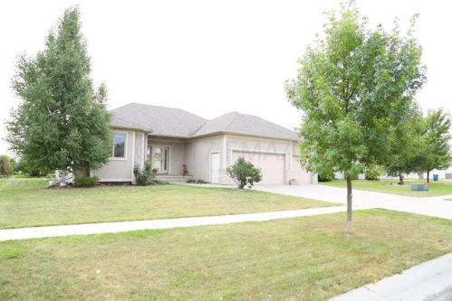 4526 3rd St, Moorhead, MN 56560-6728