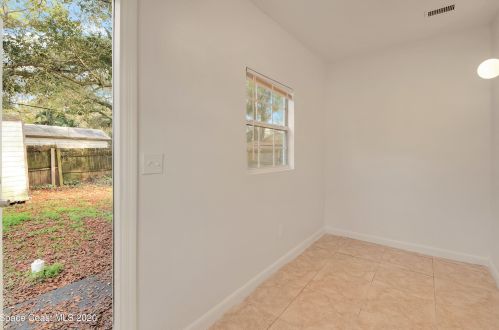 56 45 Ave, Vero Beach FL 32966-2840 exterior