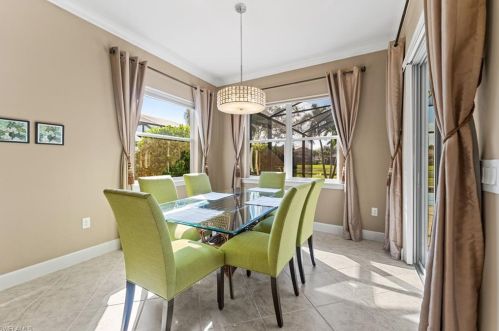 9463 Quarry Dr, Naples FL  34120-5223 exterior