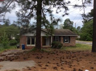 3900 Village Dr, Fayetteville, NC 28304-5242