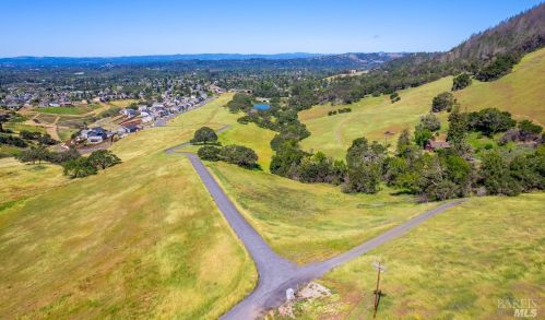 965 Los Alamos Rd, Santa Rosa CA 95409-3354 exterior