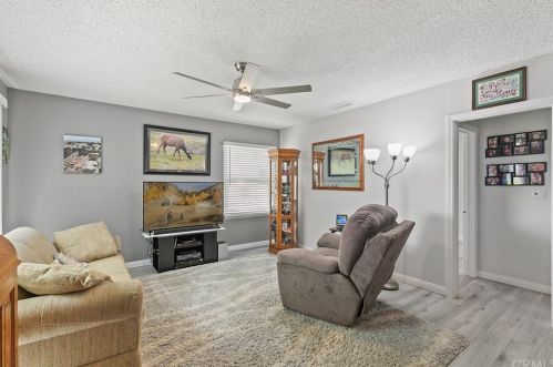 10421 La Cima Dr, Whittier CA  90603-2233 exterior