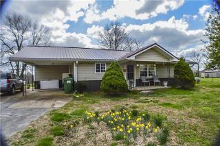 1647 Fall River Rd, Goodspring, TN 38460-5289