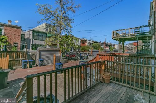 147 Thomas St, Washington DC  20001-1636 exterior