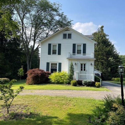 27 Orchard Way, New Castle PA  16105-1207 exterior