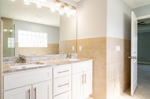 335 Saginaw Ave, Fort Pierce FL 34953-5993 exterior