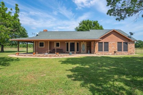 3014 Sandy Creek Rd, Quinlan, TX 75474-3845