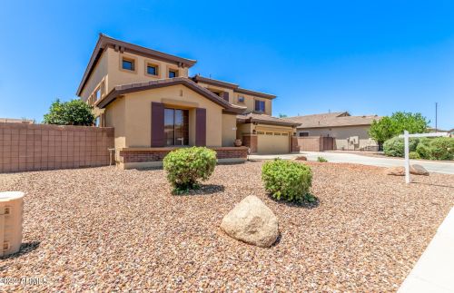475 Mary Ln, Gilbert, AZ 85295-1640