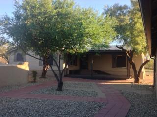 1833 Irvine Rd, Phoenix, AZ 85086-9145