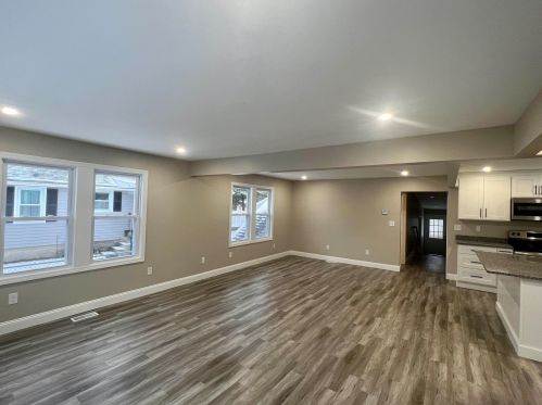 35 Burke St, Nashua NH  03060-4709 exterior