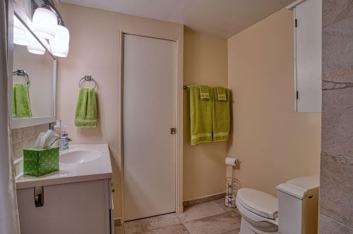 70 Santa Monica St, Palm Springs CA  92264-5257 exterior