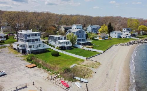 56 Riptide Dr, South Kingstown, RI 02874-2731