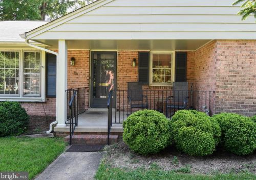 1209 Rappahannock Ave, Fredericksburg, VA 22401-5510
