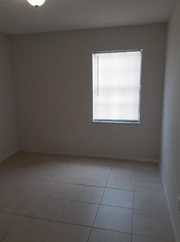 186 Colesbury Ave, Fort Pierce, FL 34953-3322