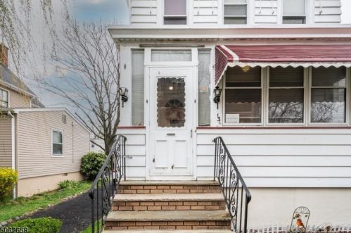 136 Eppirt St, East Orange, NJ 07018-2409