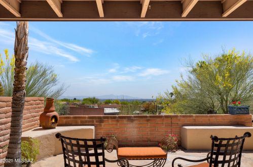 4894 Placita Arenosa, Tucson, AZ 85718-5401
