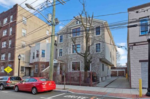 2408 Summit Ave, Union City NJ  07087-2216 exterior