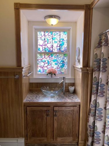 7 Harvey Rd, Londonderry NH  03053-7412 exterior