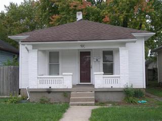 914 Catalpa Dr, Liberty Township, OH 45042