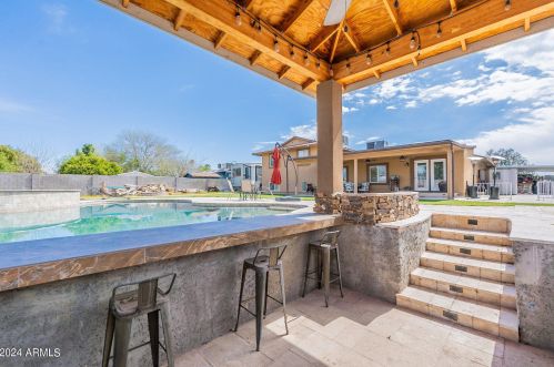 5752 Monte Cristo Ave, Glendale AZ 85306-2230 exterior