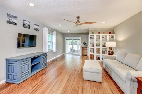 46 Villa Villar Ct, Deland, FL 32724-5546