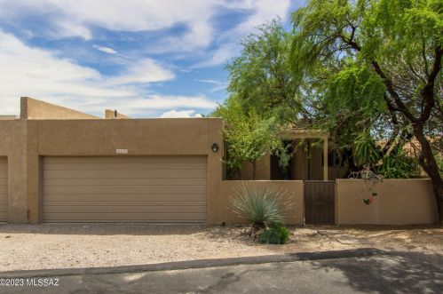 6524 Foothills Dr, Tucson, AZ 85718-2122