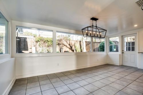 6831 Grand Ave, Dallas TX  75223-1105 exterior