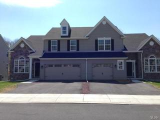 2328 Creekside Dr, Ironton, PA 18037-2077