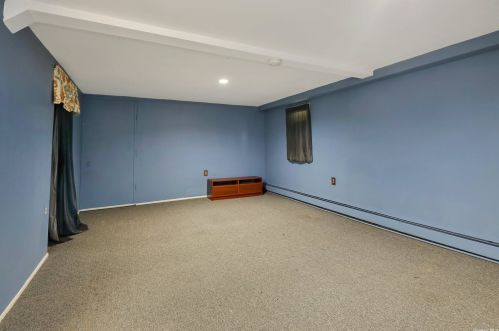 23 Nassau Ave, Babylon NY  11704-2814 exterior