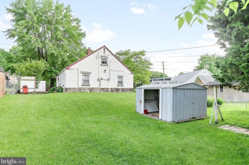 2006 Carlisle Rd, Camp Hill PA  17011-6103 exterior