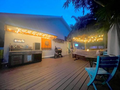 120 1st St, Key Largo FL  33037-4856 exterior