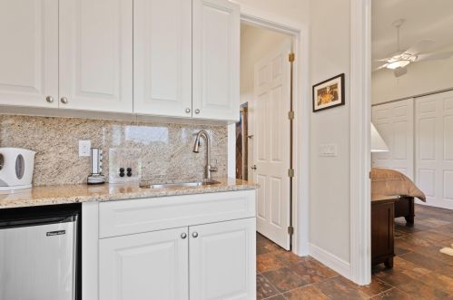 2562 Prarieview Dr, Town Of Loxahatchee Groves FL  33470-2572 exterior