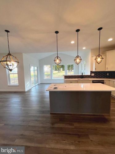 9518 Newtown Rd, Breinigsville PA  18031-1806 exterior