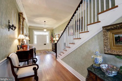 9414 Georgetown Pike, Great Falls VA  22066-2735 exterior