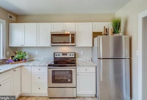 221 Kings Hwy, Camden NJ  08106-1616 exterior