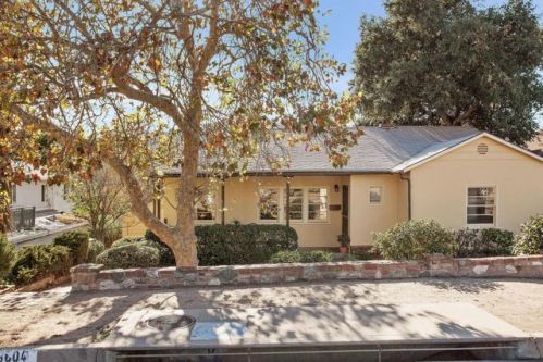 3604 Fairesta St, Glendale CA  91214-1720 exterior