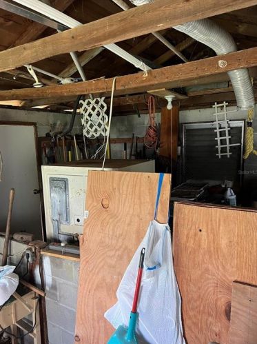 955 Southern Ave, Lakeland FL  33815-3945 exterior