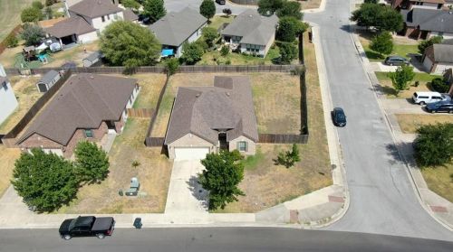 460 Waterleaf Blvd, Uhland, TX 78640-5561