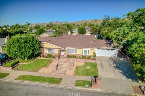 3367 Weatherford Ct, Simi Valley CA  93063-1328 exterior