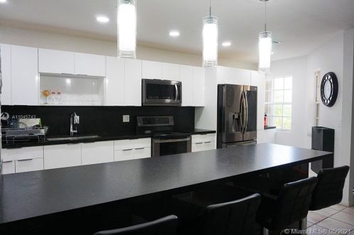 13920 101st Ln, Miami, FL 33186-6874