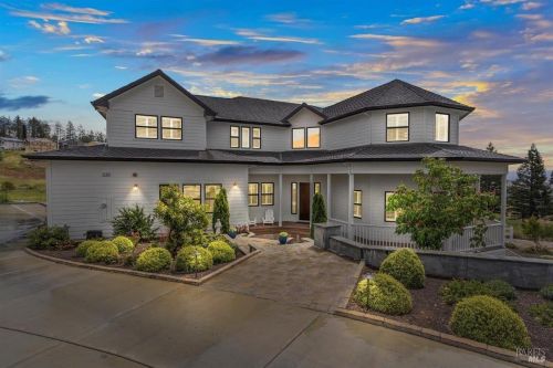3736 Woodbourne Pl, Santa Rosa CA  95403-0941 exterior