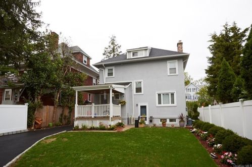 27 Hubert Pl, New Rochelle NY  10801-1803 exterior