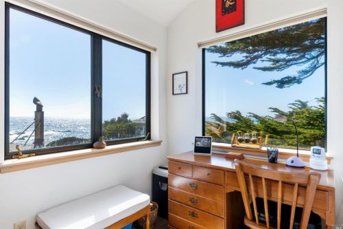 14240 Headlands Point Way, Mendocino CA  95460-9612 exterior