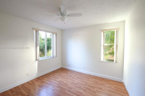 1617 149th Ave, Hollywood FL  33027-2320 exterior