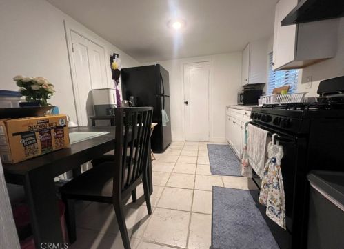 2436 Adriatic Ave, Long Beach CA 90810-3313 exterior