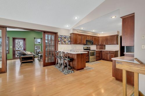 29117 Lake Ave, Paynesville MN  56362-9761 exterior